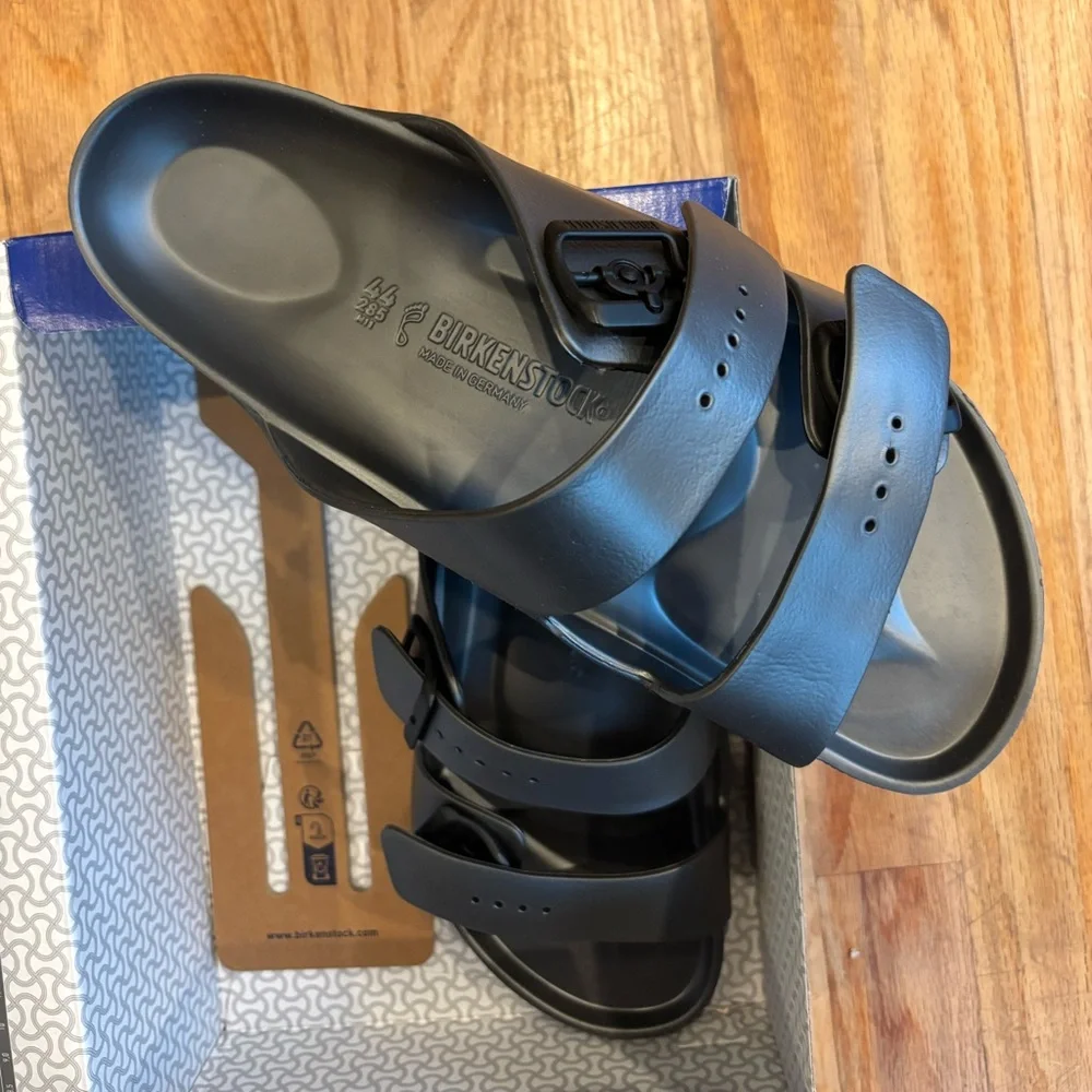 New* Birkenstock Arizona EVA sandal sz 44